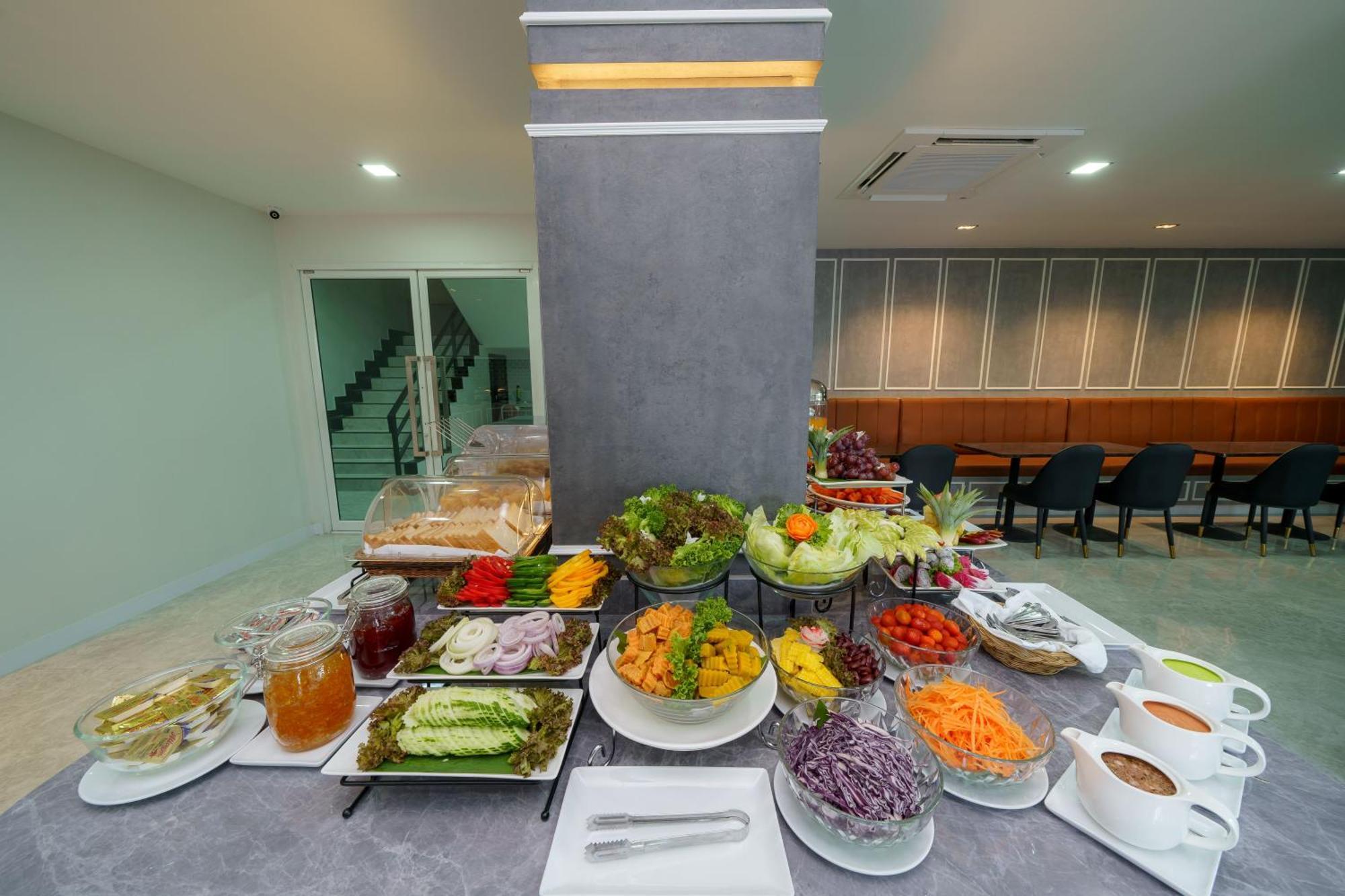 Lhc Hotel And Resort Pattaya Εξωτερικό φωτογραφία