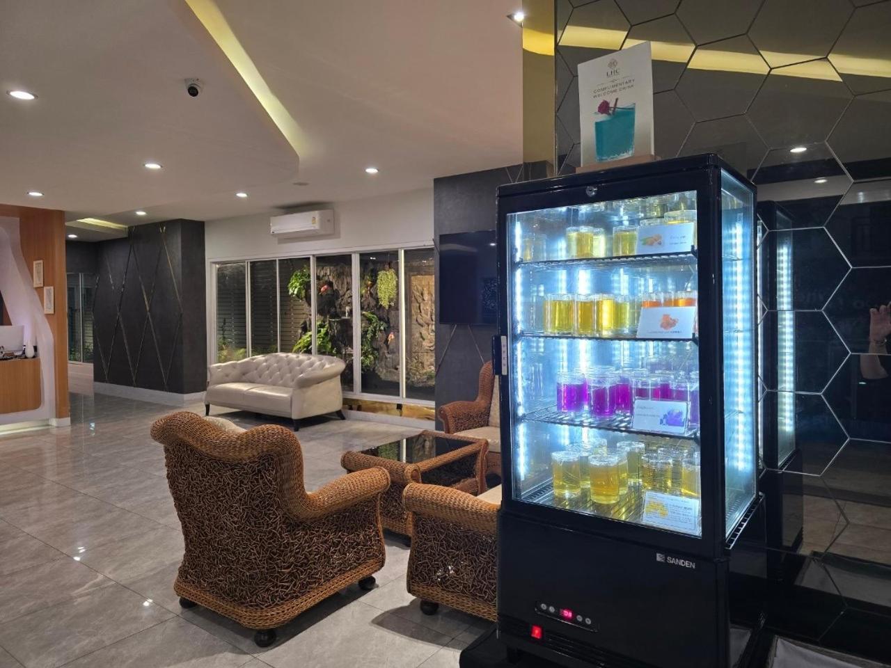 Lhc Hotel And Resort Pattaya Εξωτερικό φωτογραφία
